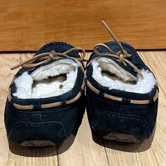 Ugg Black Moccasins with Leather Ties Size 8 - Picture 5 of 9